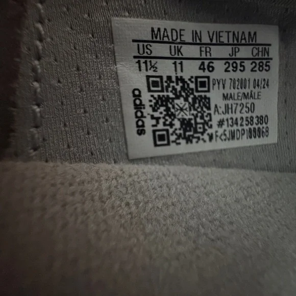 adidas Men's Ultraboost 5x
Running Shoes in gray - Picture 6 of 8